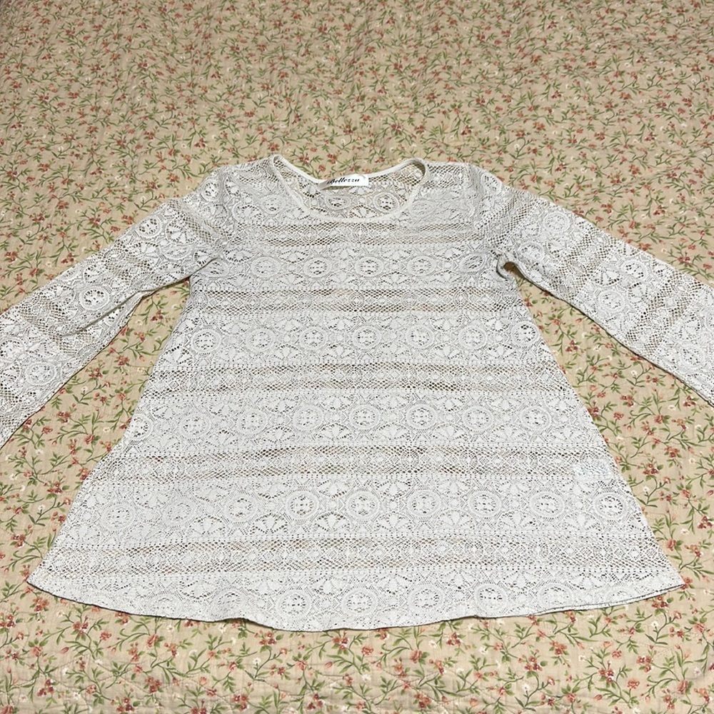 Bellezza lace long sleeve top